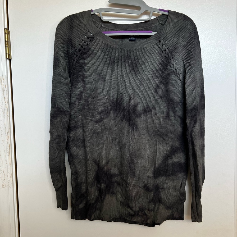 American eagle sweater